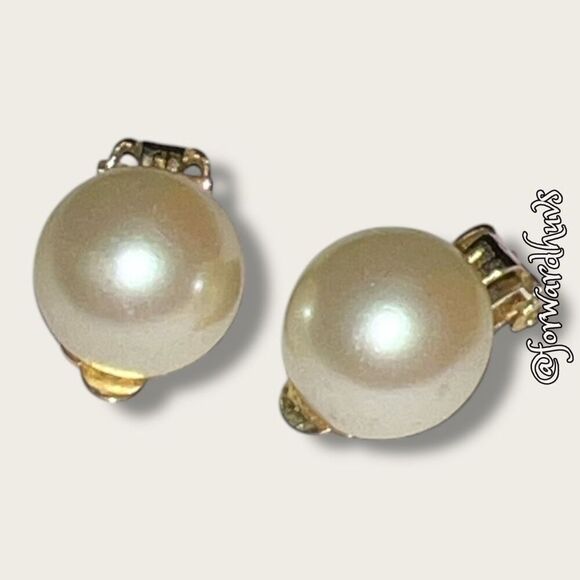 Faux Pearl Clip Gold Tone Earrings - Picture 1 of 8